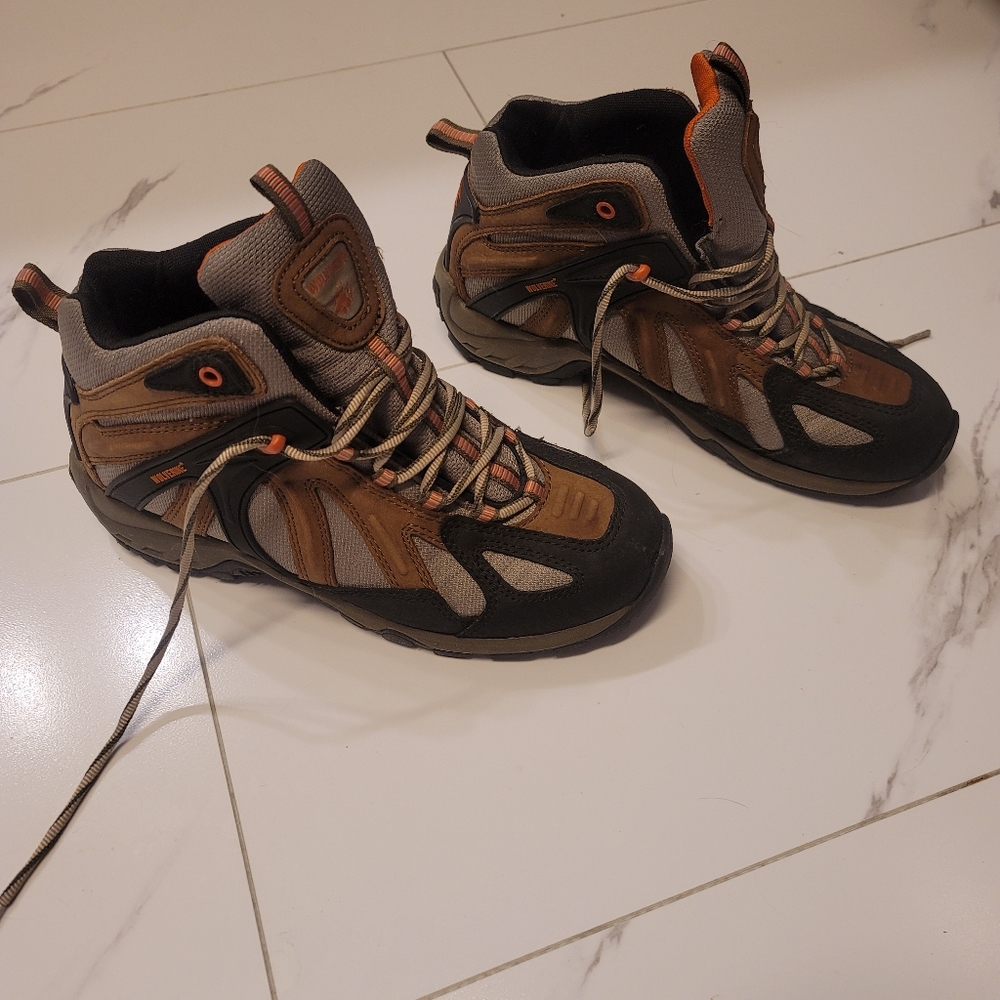 Mens Wolverine lace up work hiking Boots